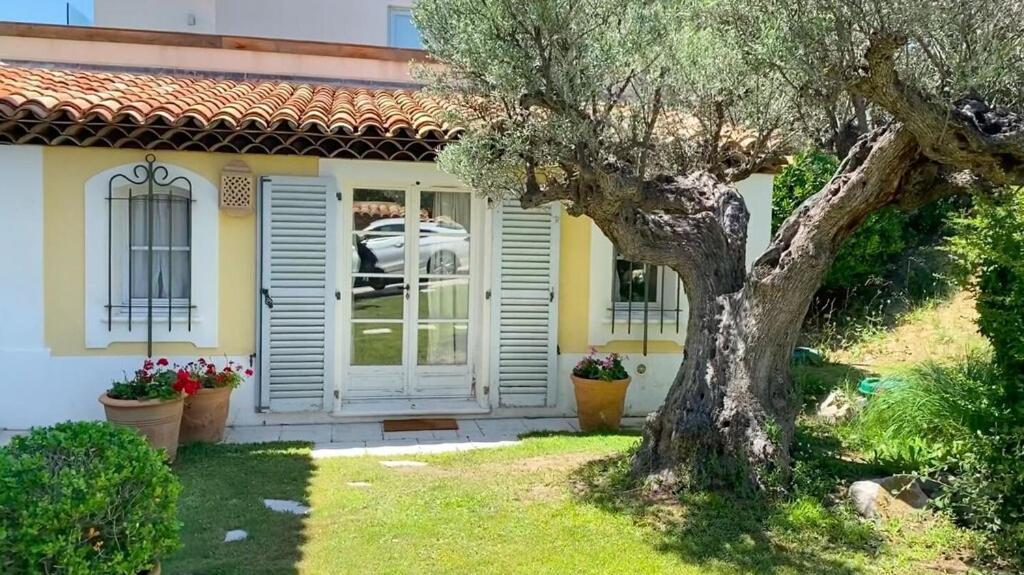 Pavillon Cassis Apartment Luaran gambar